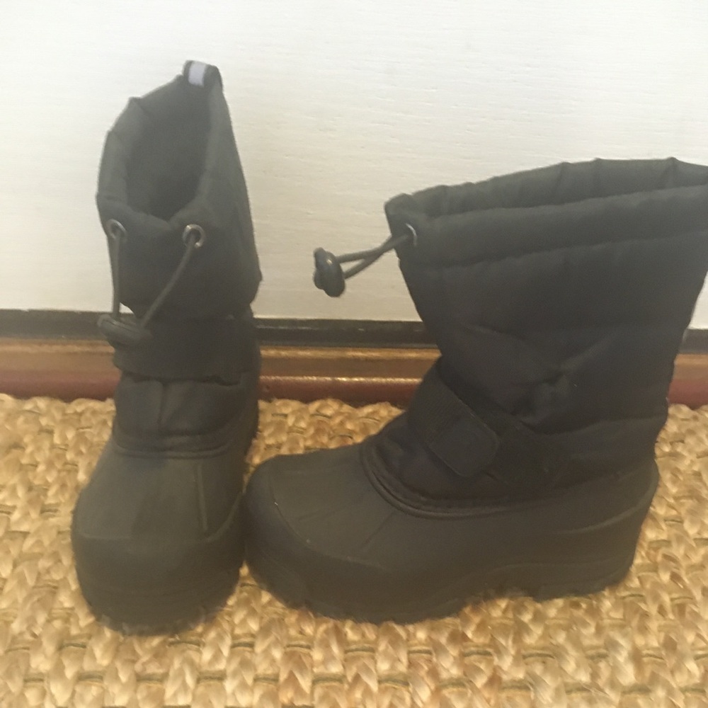 Boys snow boots